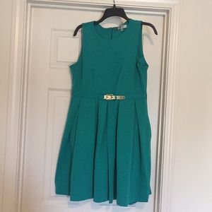 Jennifer Lopez knee-length pleated dress